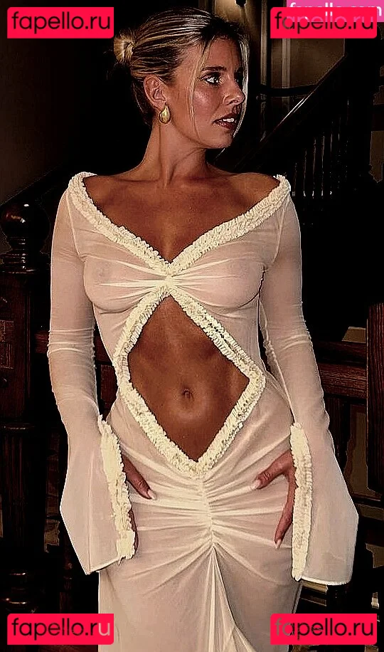 Natasha Oakley Onlyfans Photo Gallery 