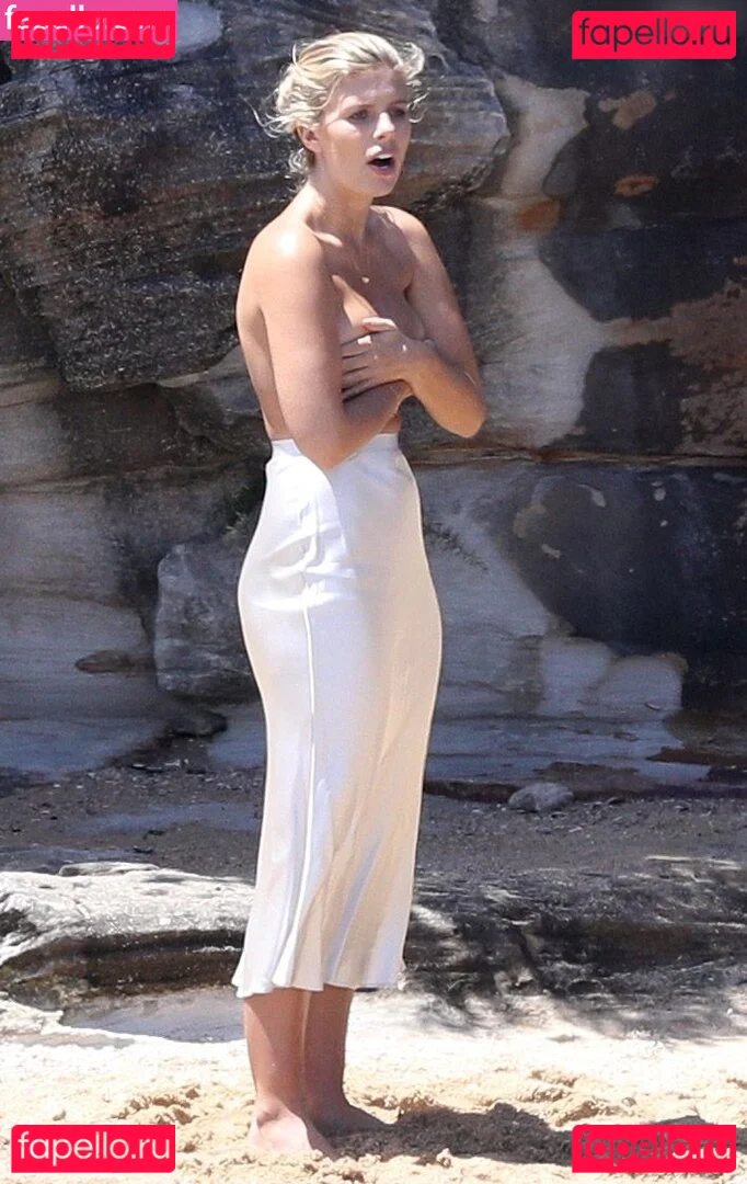 Natasha Oakley Onlyfans Photo Gallery 