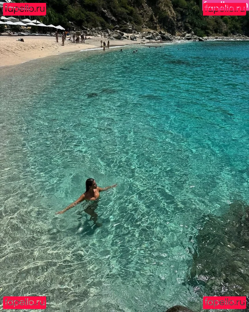 Natasha Oakley Onlyfans Photo Gallery 