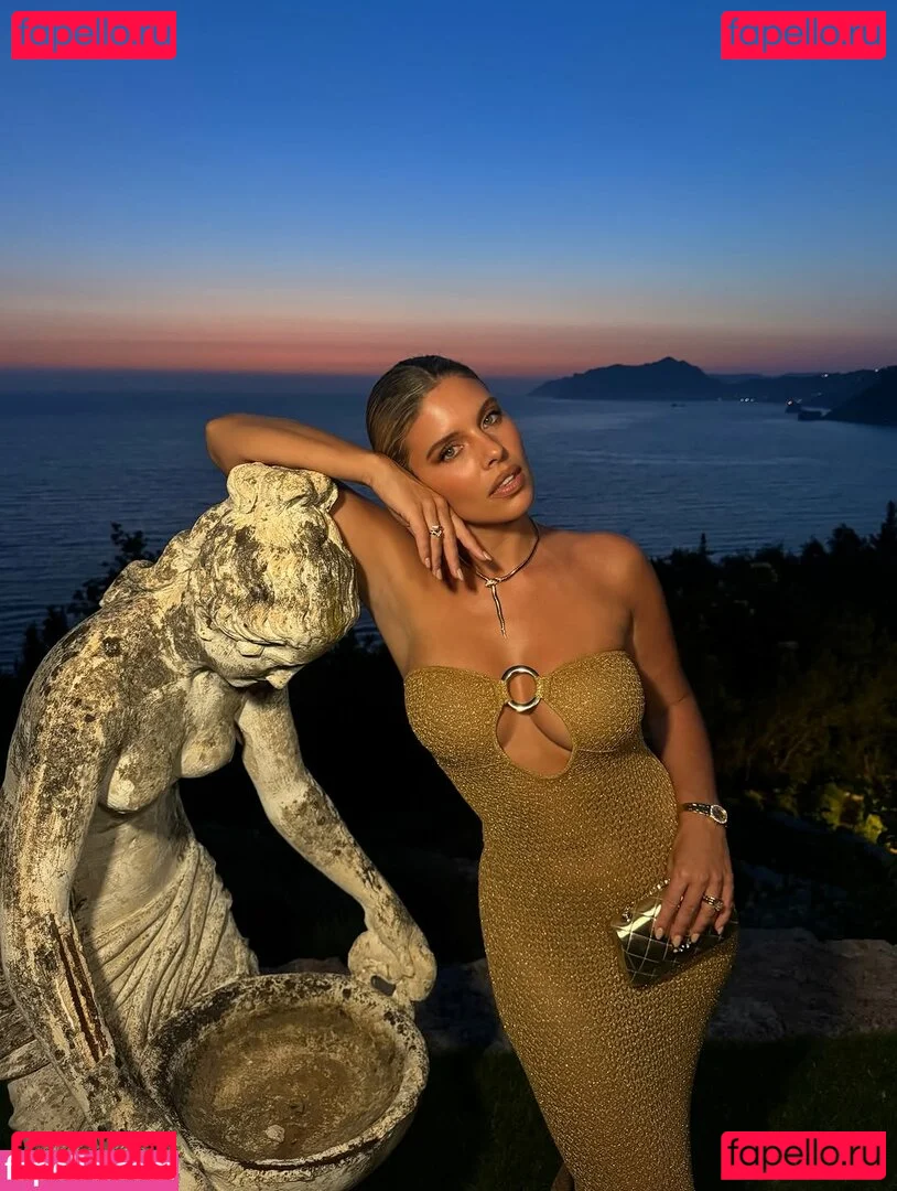 Natasha Oakley Onlyfans Photo Gallery 