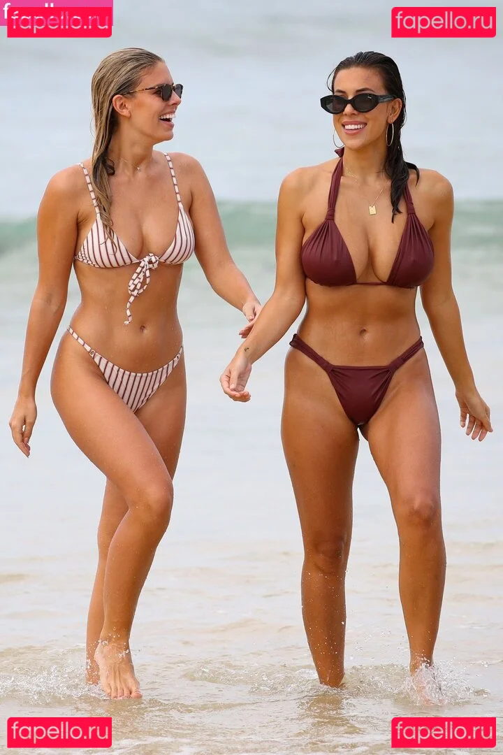 Natasha Oakley Onlyfans Photo Gallery 