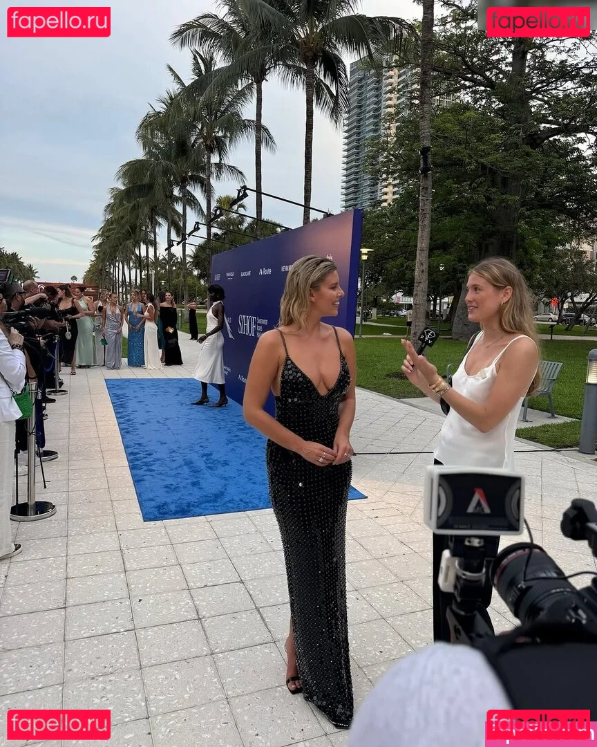 Natasha Oakley Onlyfans Photo Gallery 