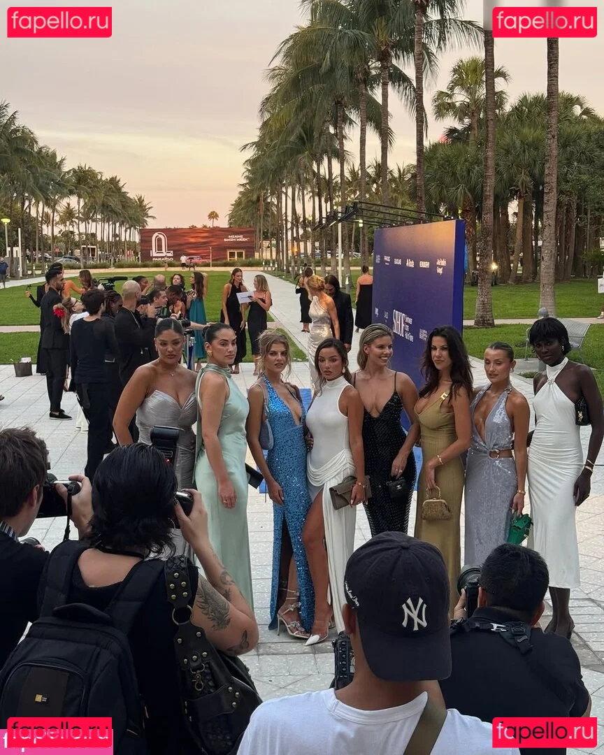 Natasha Oakley Onlyfans Photo Gallery 