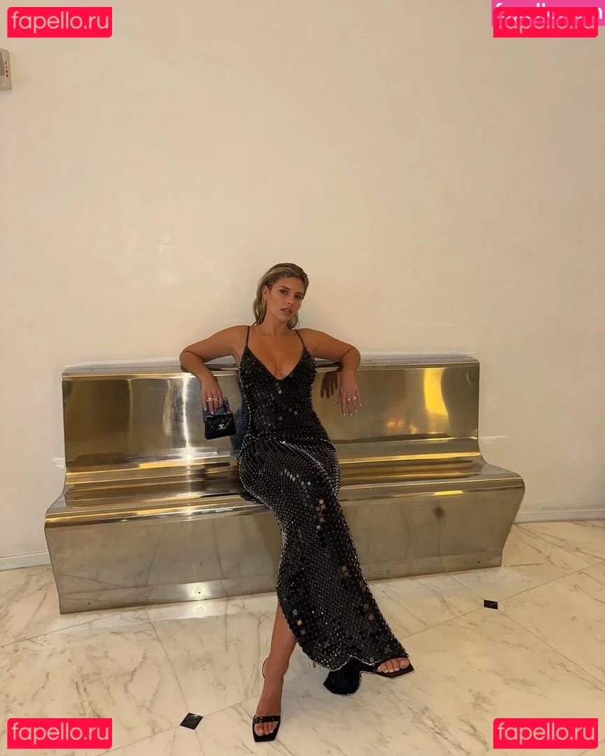 Natasha Oakley Onlyfans Photo Gallery 