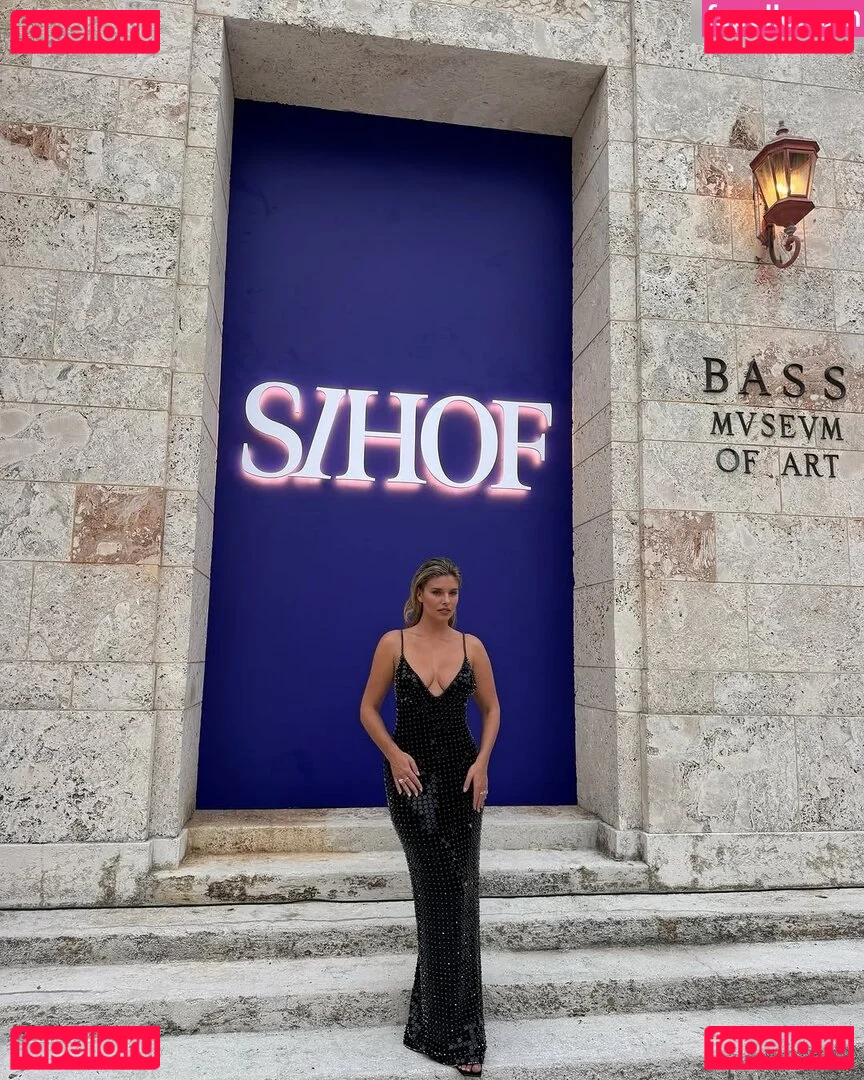 Natasha Oakley Onlyfans Photo Gallery 