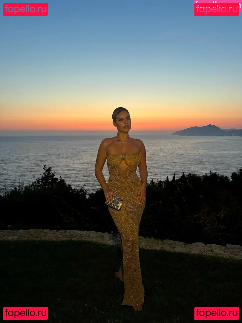 Natasha Oakley Onlyfans Photo Gallery 