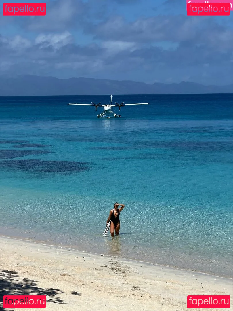 Natasha Oakley Onlyfans Photo Gallery 