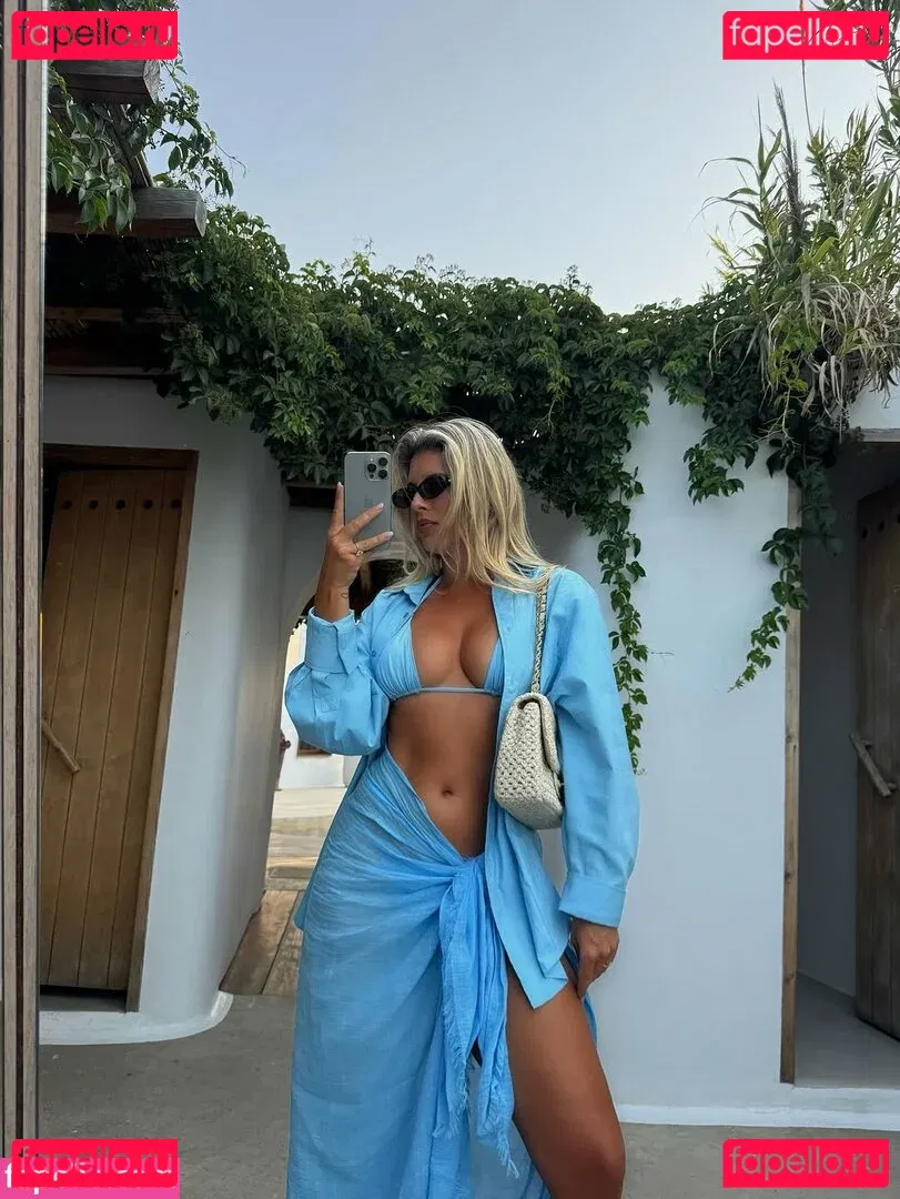 Natasha Oakley Onlyfans Photo Gallery 