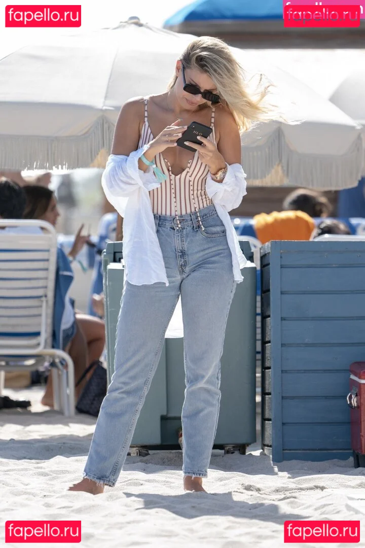 Natasha Oakley Onlyfans Photo Gallery 