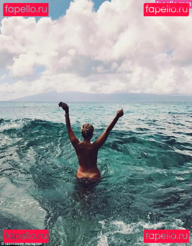 Natasha Oakley Onlyfans Photo Gallery 