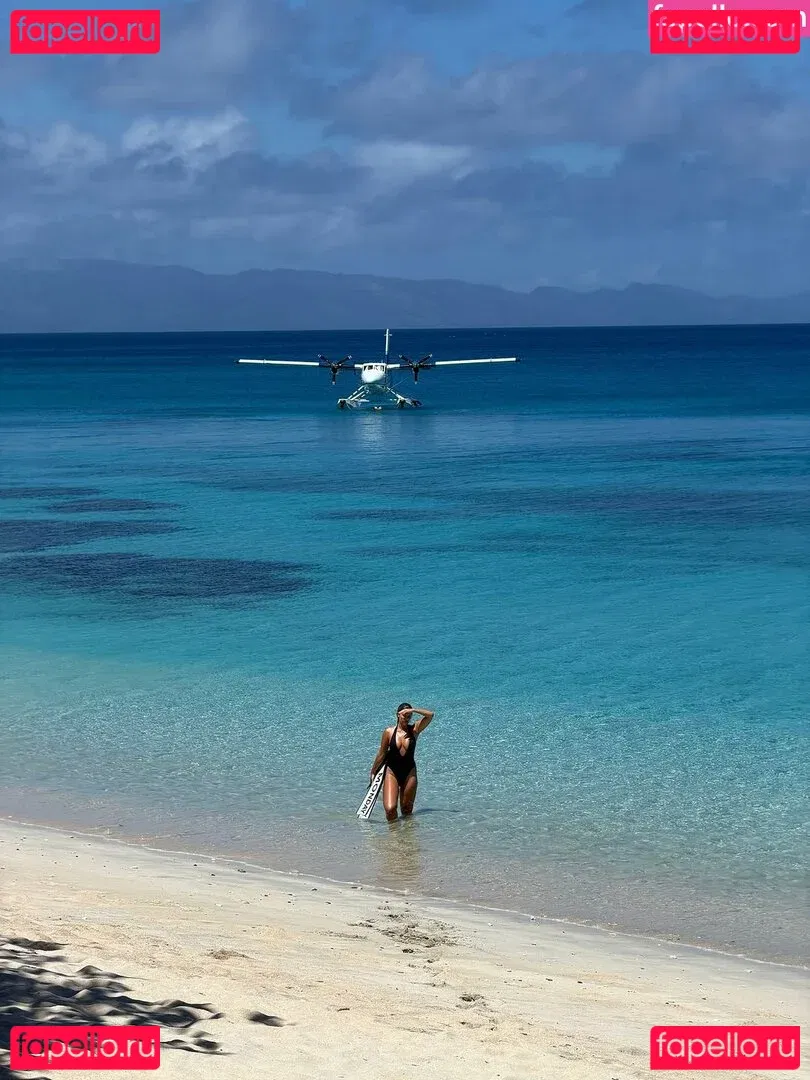 Natasha Oakley Onlyfans Photo Gallery 