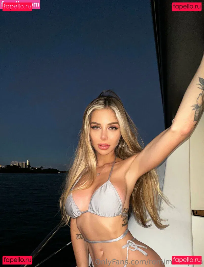 romimalaspina Onlyfans Photo Gallery 