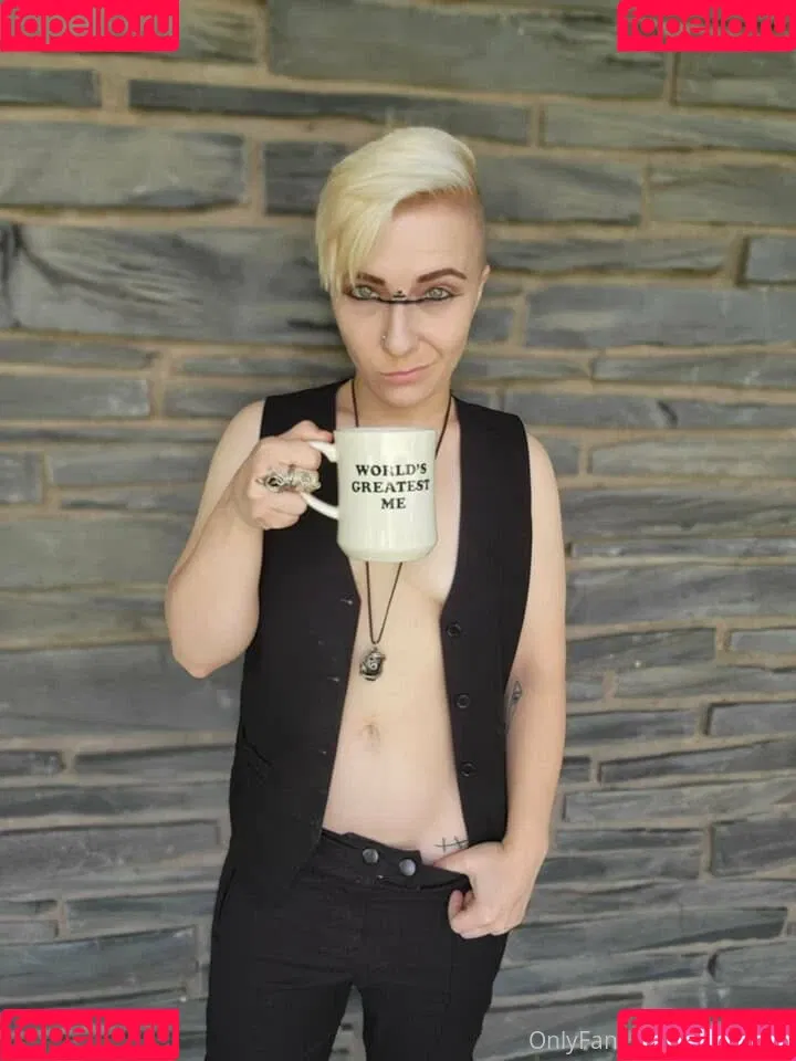 enbyenvy3 Onlyfans Photo Gallery 