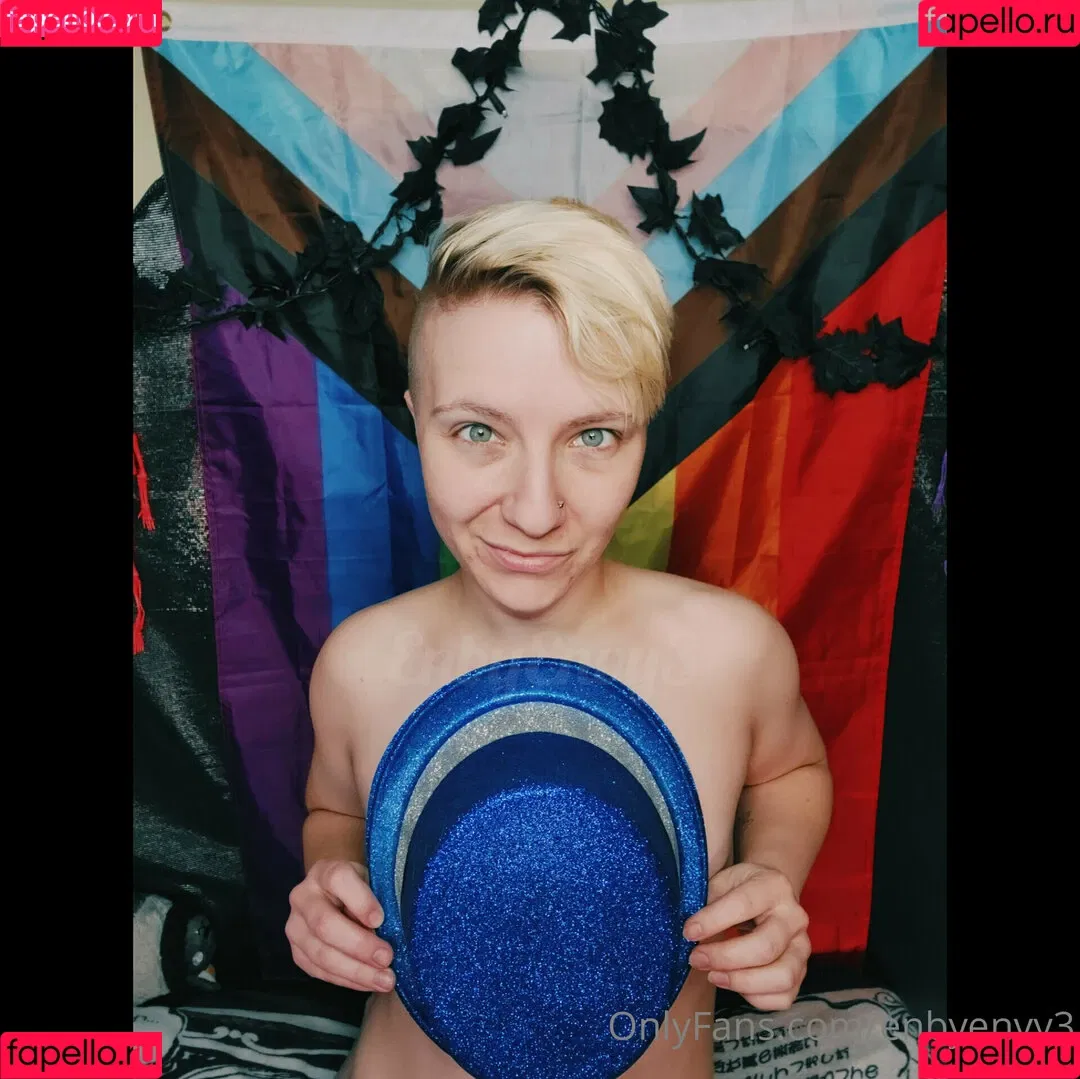 enbyenvy3 Onlyfans Photo Gallery 