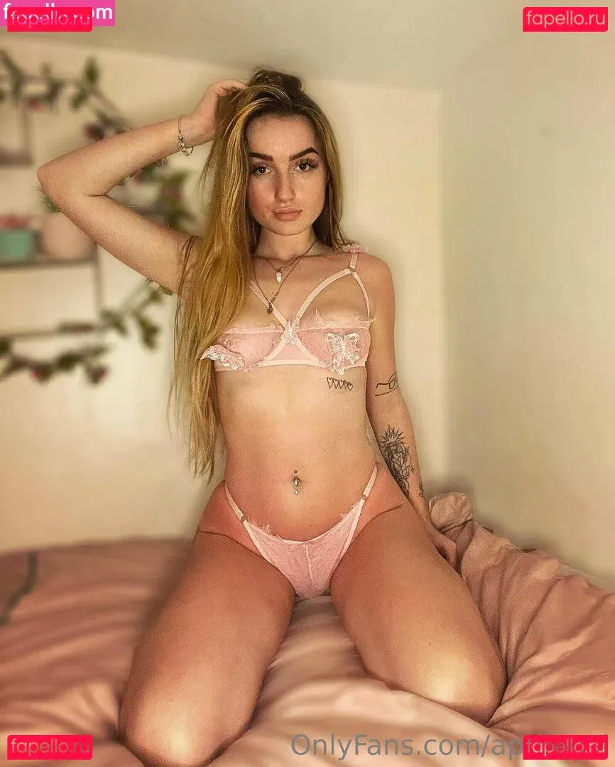 aprilopal Onlyfans Photo Gallery 