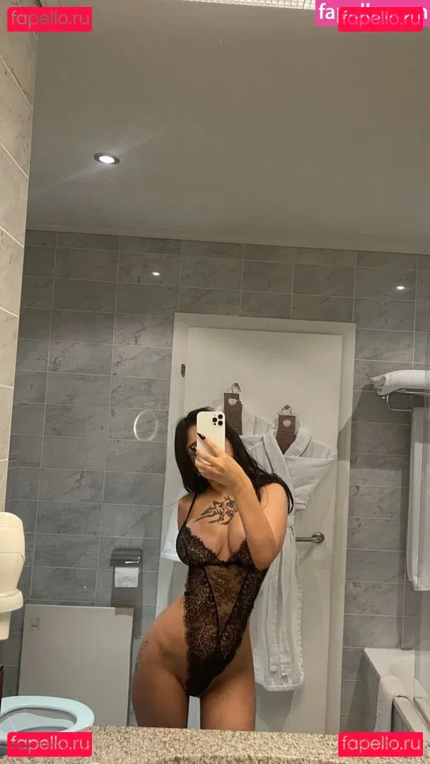 vlasyaxx Onlyfans Photo Gallery 