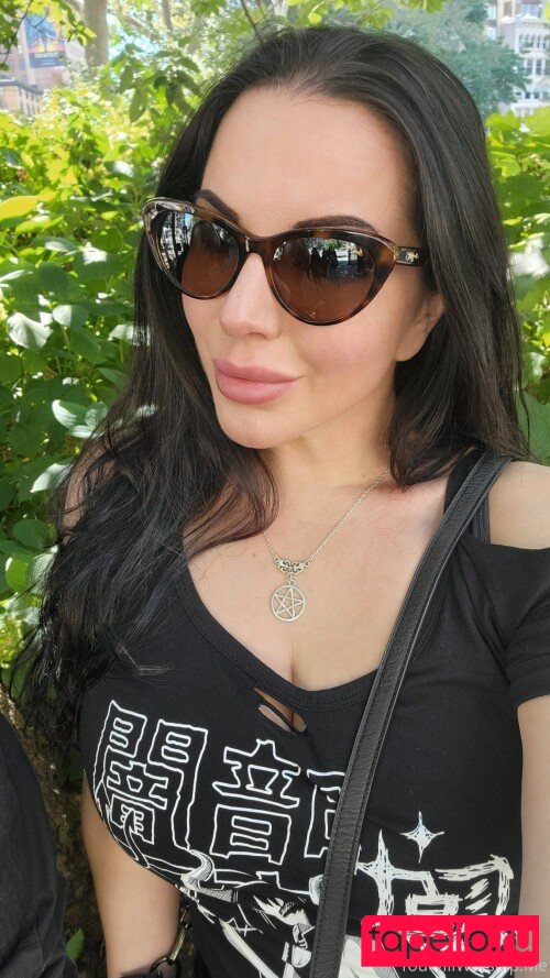 Blue Snow Onlyfans Photo Gallery 