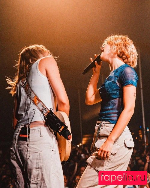 Pommelien Thijs Onlyfans Photo Gallery 