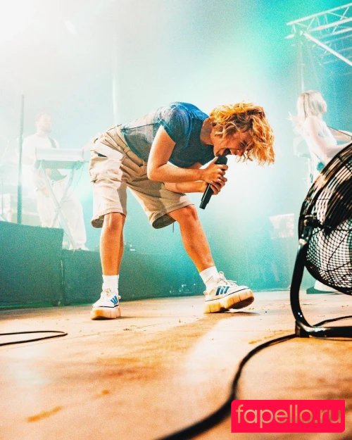 Pommelien Thijs Onlyfans Photo Gallery 