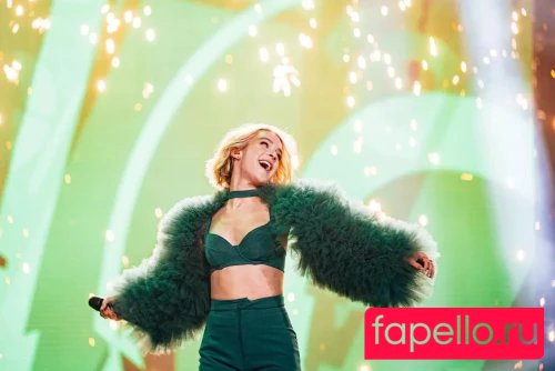 Pommelien Thijs Onlyfans Photo Gallery 