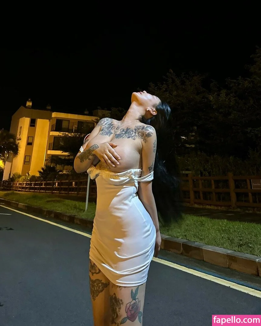 171jun1999 Onlyfans Photo Gallery 