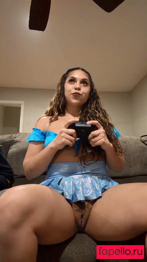 Selene Cuello Nude Onlyfans Photo 10