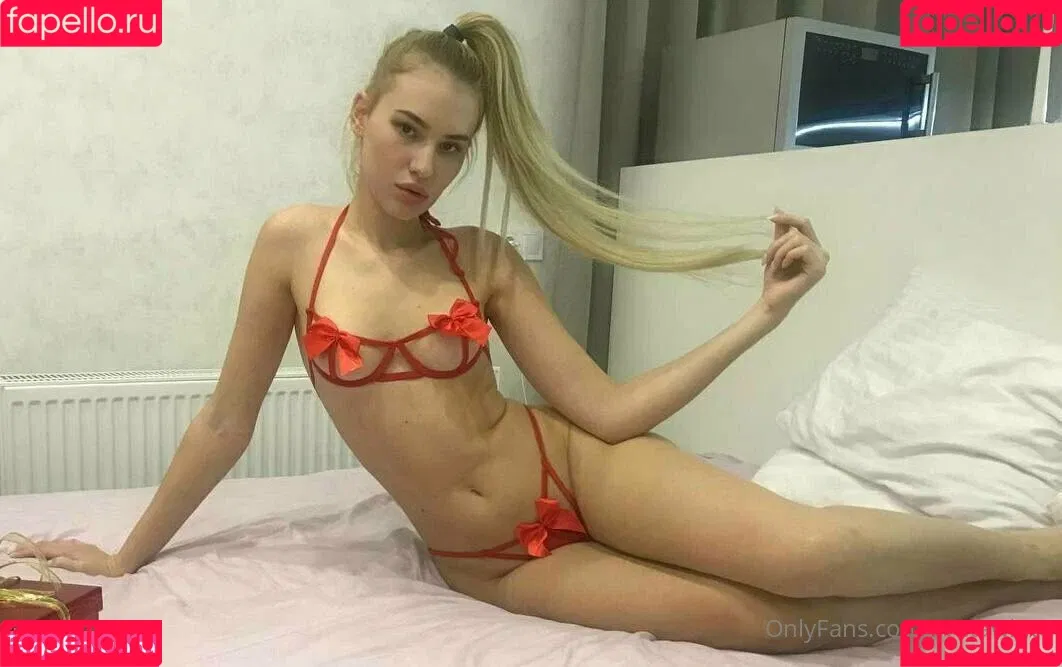 lustymolly Onlyfans Photo Gallery 