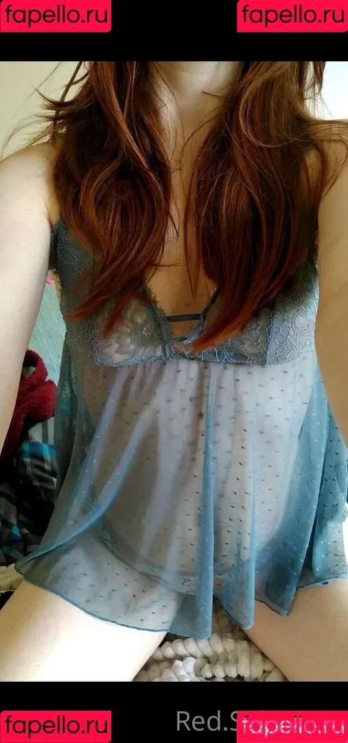 red.selene Onlyfans Photo Gallery 