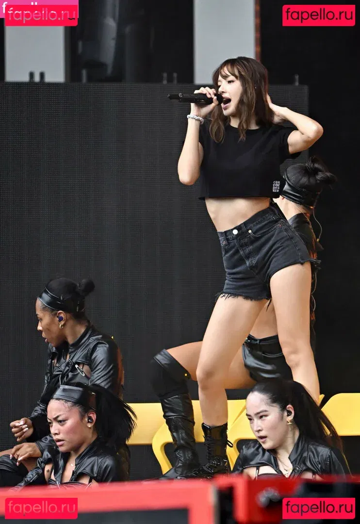 Lisa Blackpink Onlyfans Photo Gallery 