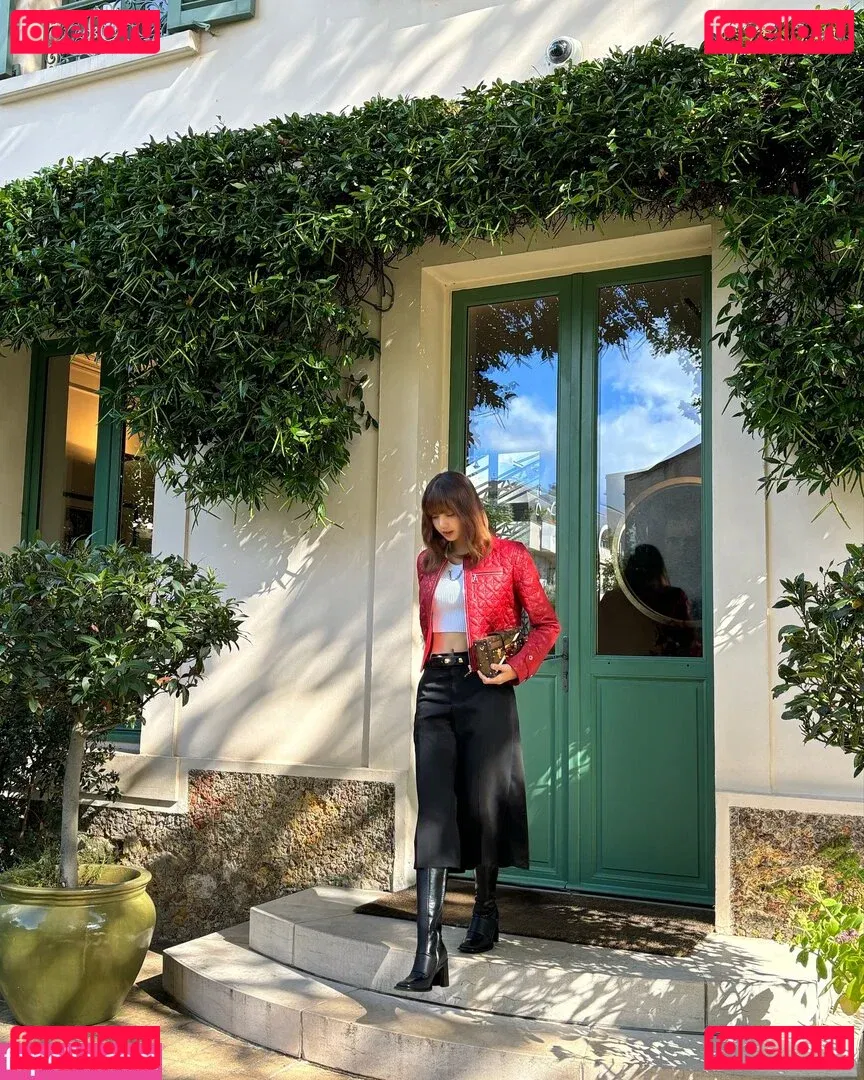 Lisa Blackpink Onlyfans Photo Gallery 