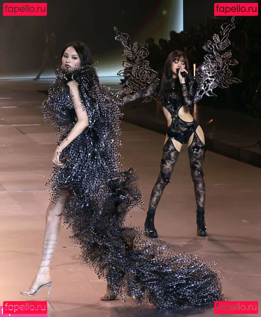 Lisa Blackpink Onlyfans Photo Gallery 