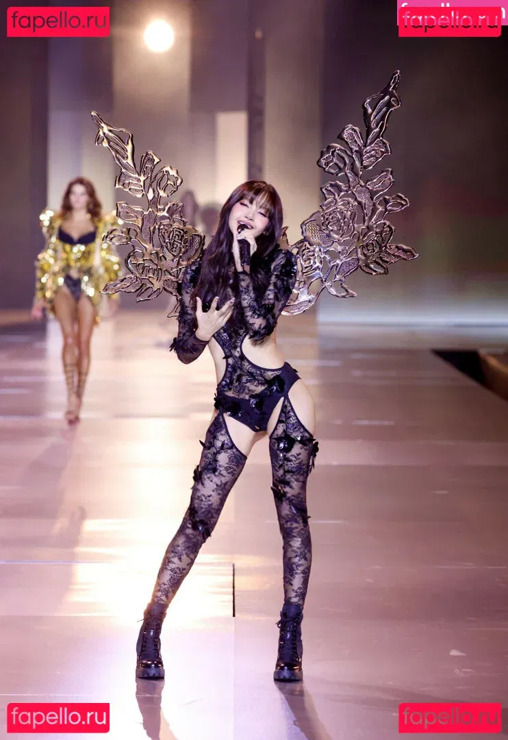 Lisa Blackpink Onlyfans Photo Gallery 