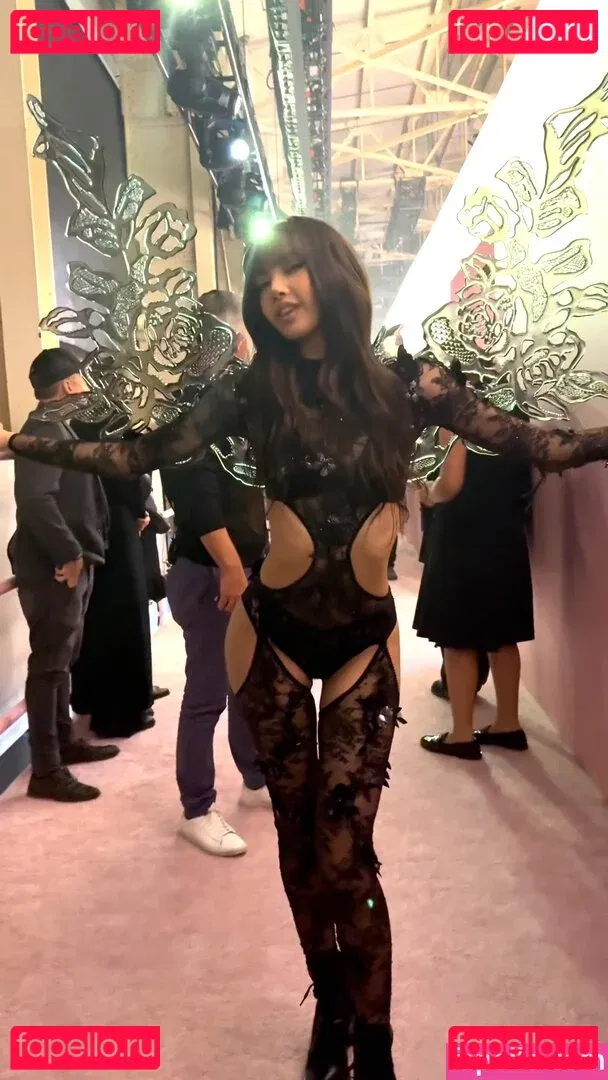 Lisa Blackpink Onlyfans Photo Gallery 