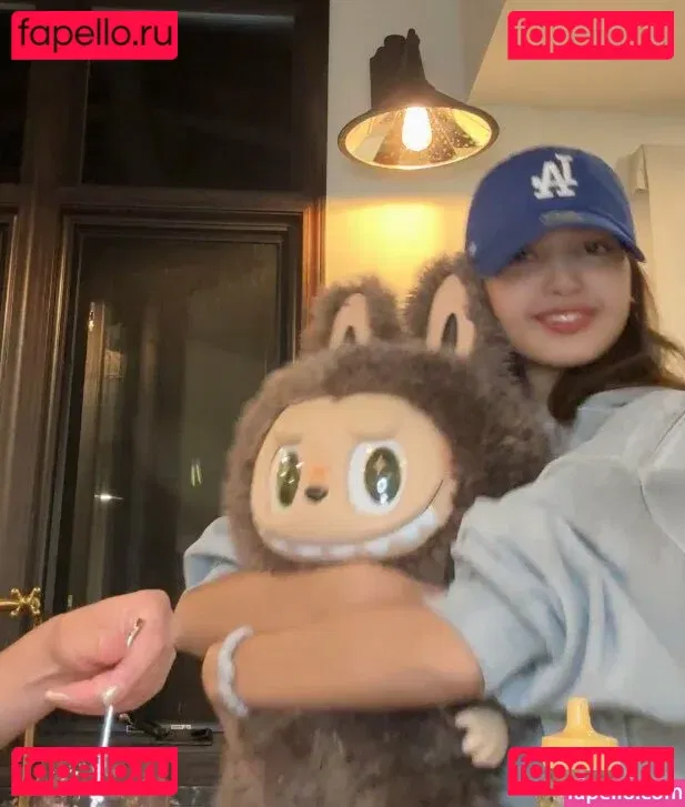 Lisa Blackpink Onlyfans Photo Gallery 