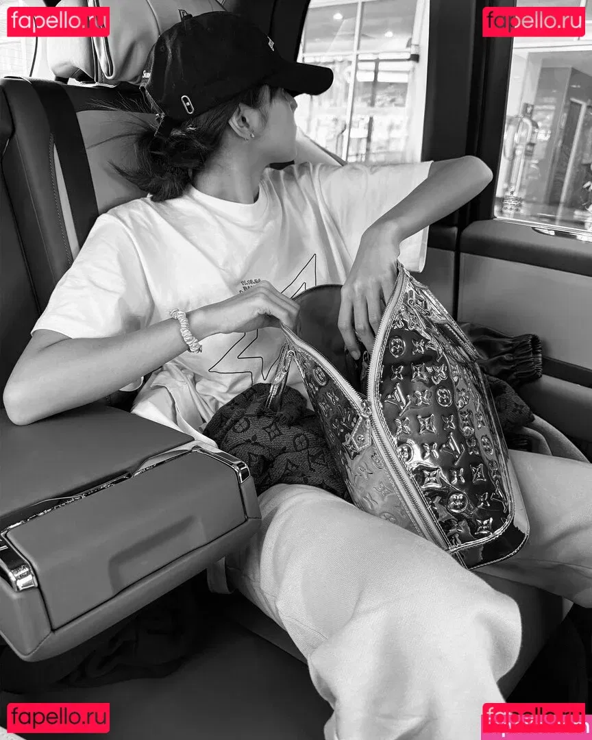 Lisa Blackpink Onlyfans Photo Gallery 