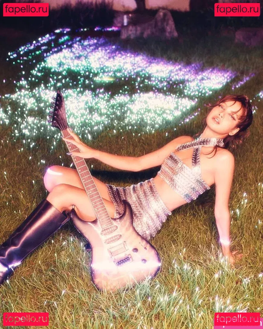 Lisa Blackpink Onlyfans Photo Gallery 