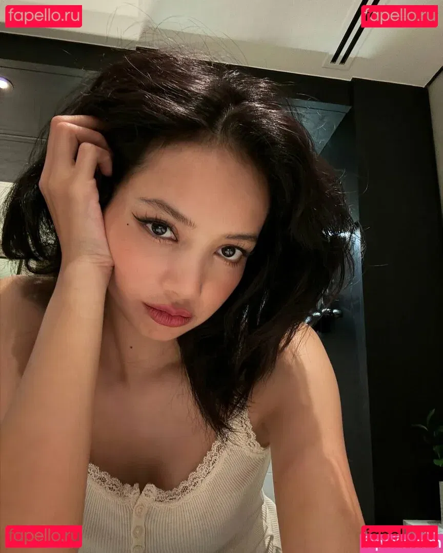 Lisa Blackpink Onlyfans Photo Gallery 