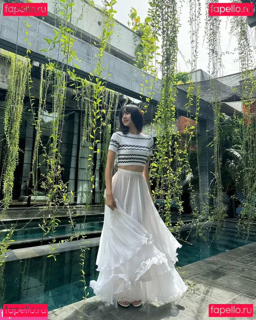 Lisa Blackpink Onlyfans Photo Gallery 