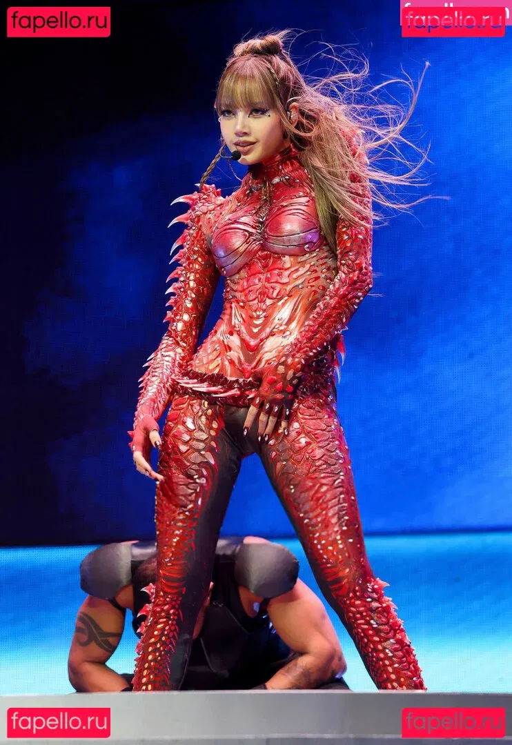 Lisa Blackpink Onlyfans Photo Gallery 