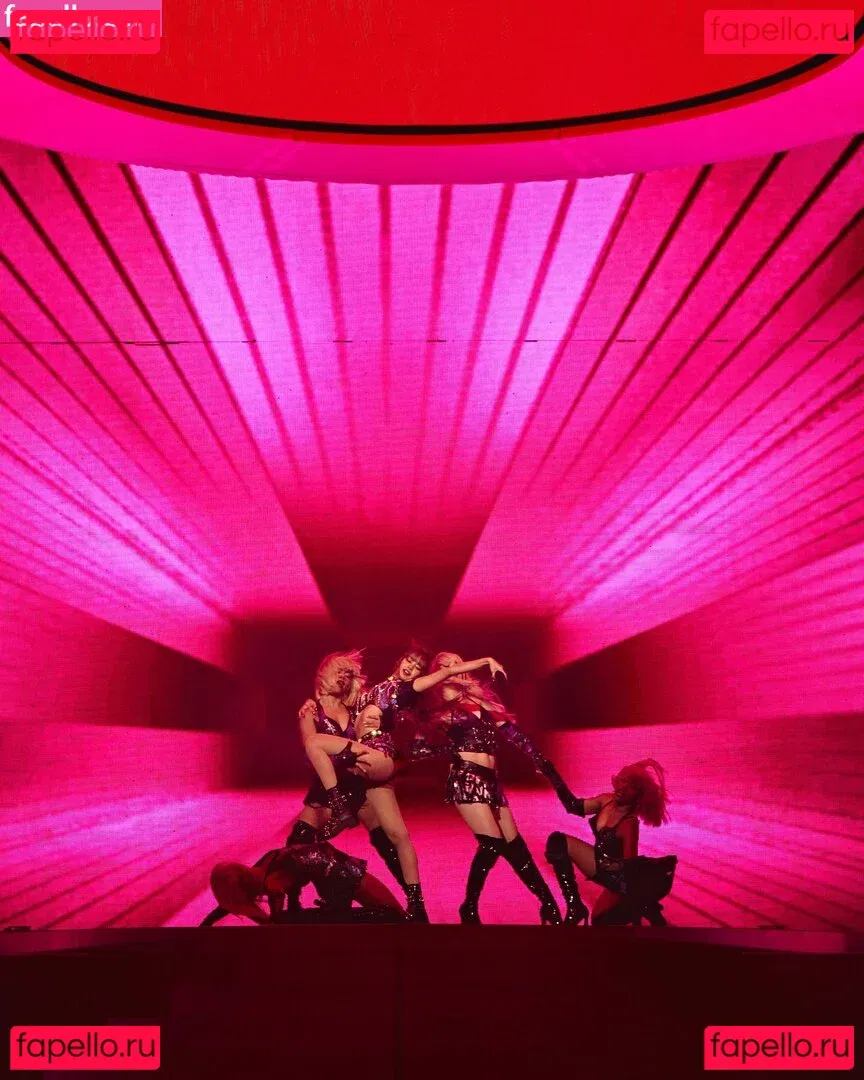 Lisa Blackpink Onlyfans Photo Gallery 