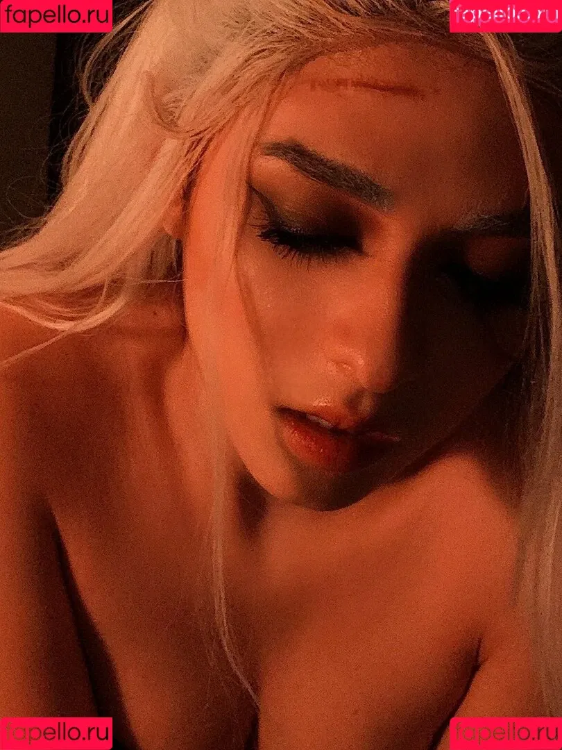 Vain Virgo Onlyfans Photo Gallery 