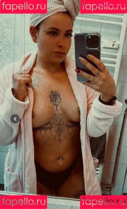 Mandygriffen Onlyfans Photo Gallery 