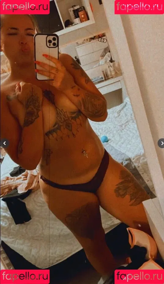 Mandygriffen Onlyfans Photo Gallery 