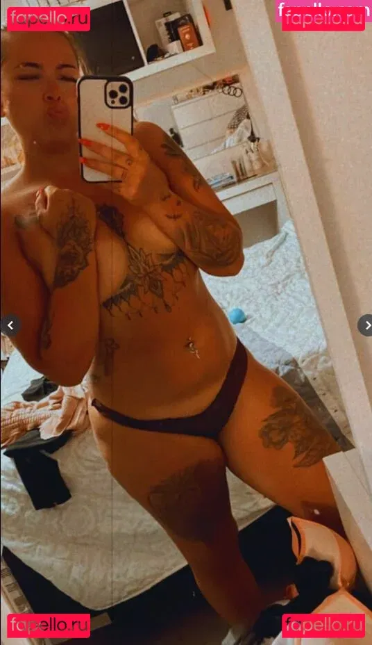 Mandygriffen Onlyfans Photo Gallery 