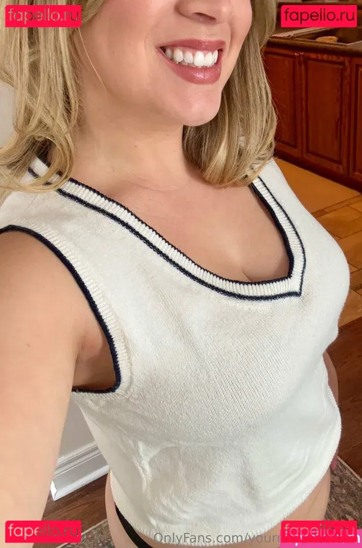 yournurse.amber Onlyfans Photo Gallery 
