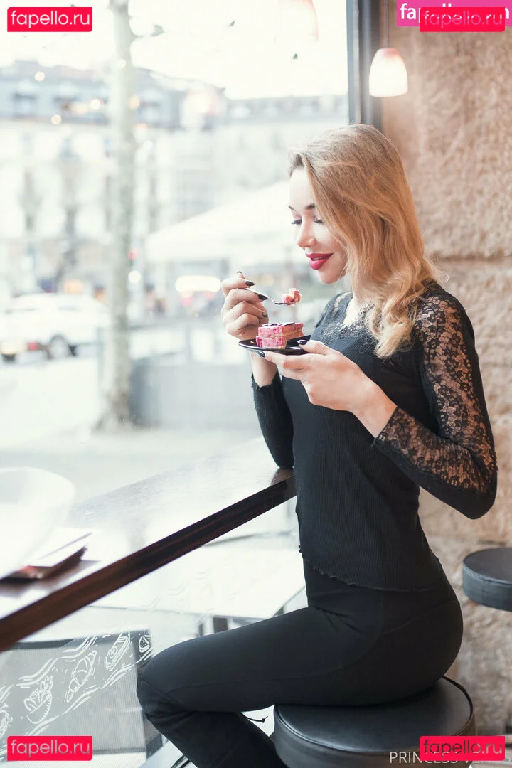 Vangog.h Onlyfans Photo Gallery 