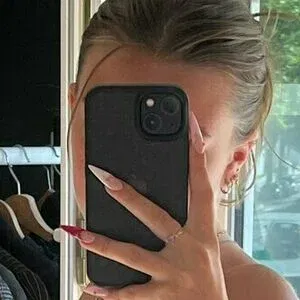 Camille Hermelin Onlyfans Photo Gallery 