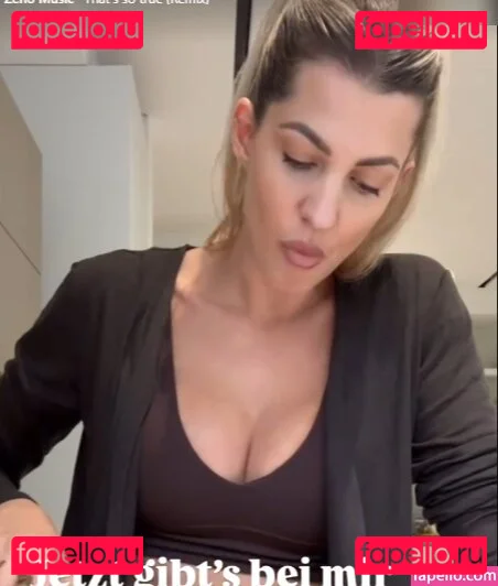 Sarah Harrison Onlyfans Photo Gallery 