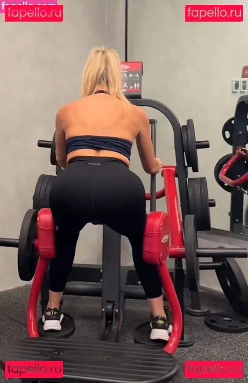 Sarah Harrison Onlyfans Photo Gallery 