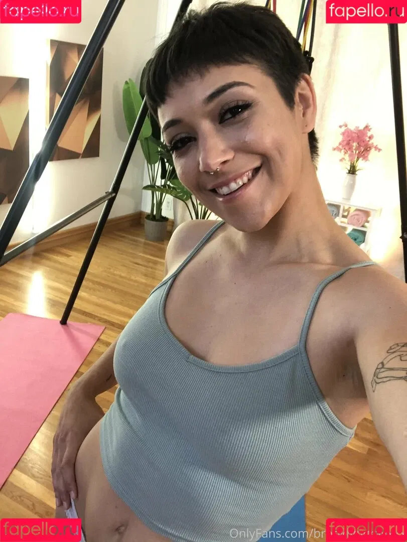 brooklyngrayxxx Onlyfans Photo Gallery 